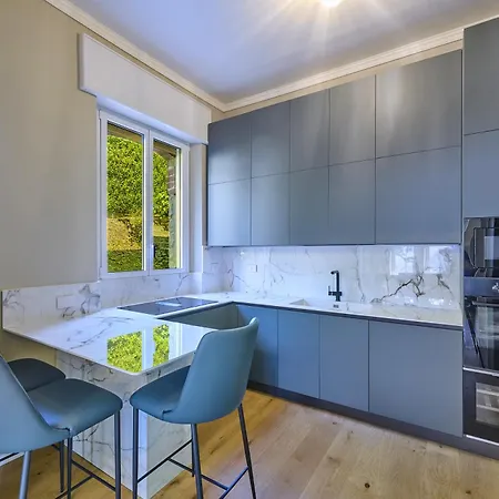 Velia Villa