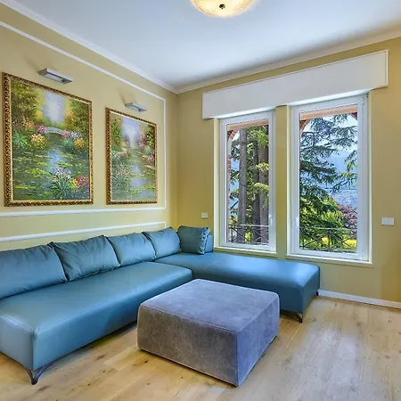Velia Villa Lierna